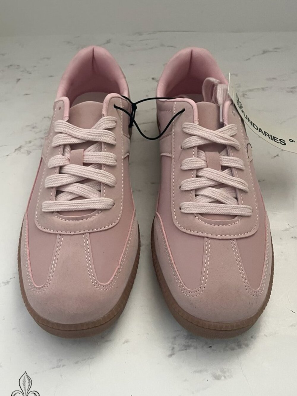 🩷NWT No Boundaries Pink Sneakers🩷